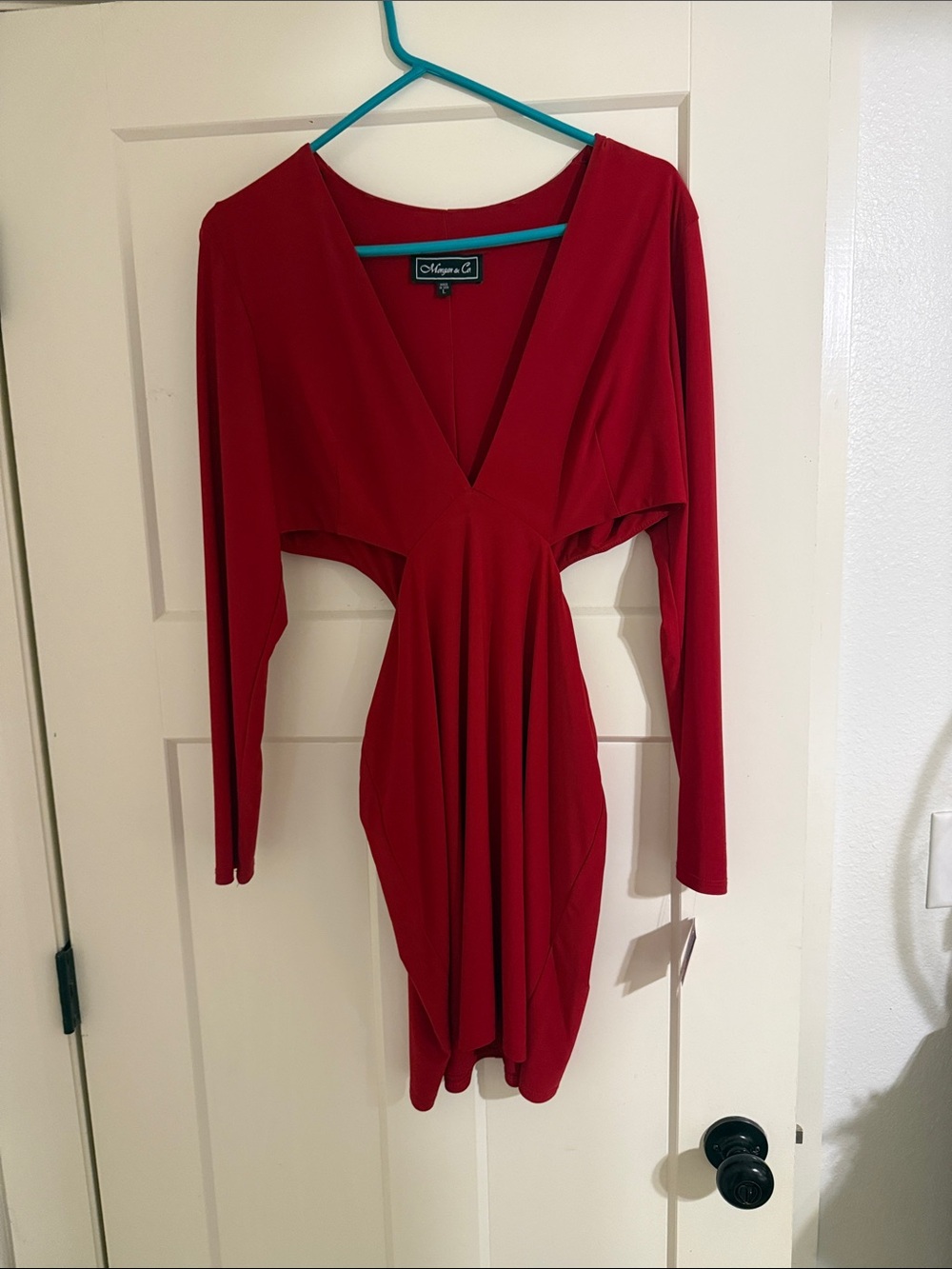 Morgan & Co. Red Long-Sleeve Cutout V-Neck Dress